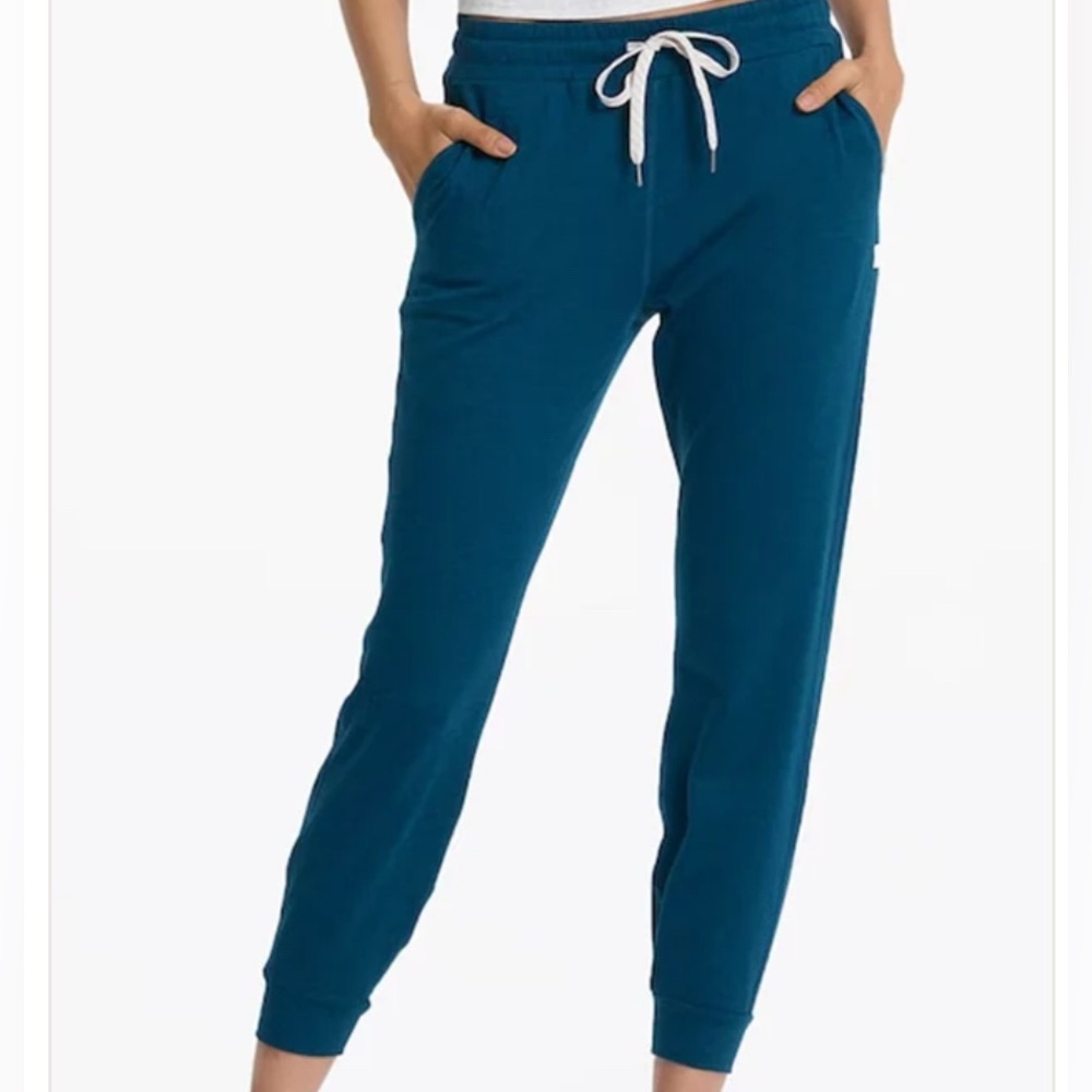 Vuori Womens Performance Jogger Relaxed Cropped Pant Size Small Teal Blue